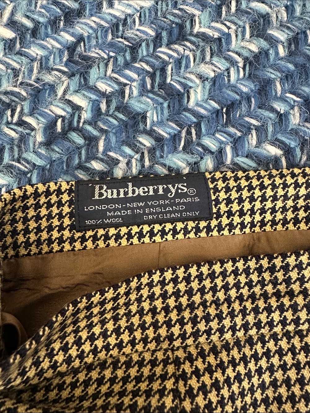 Vintage Burberry plaid herringbone wool skirt - Picture 2 of 9